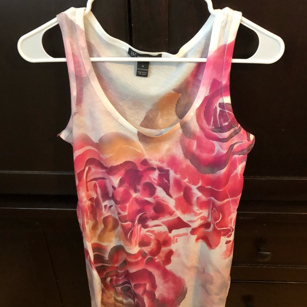 INC Floral Tank